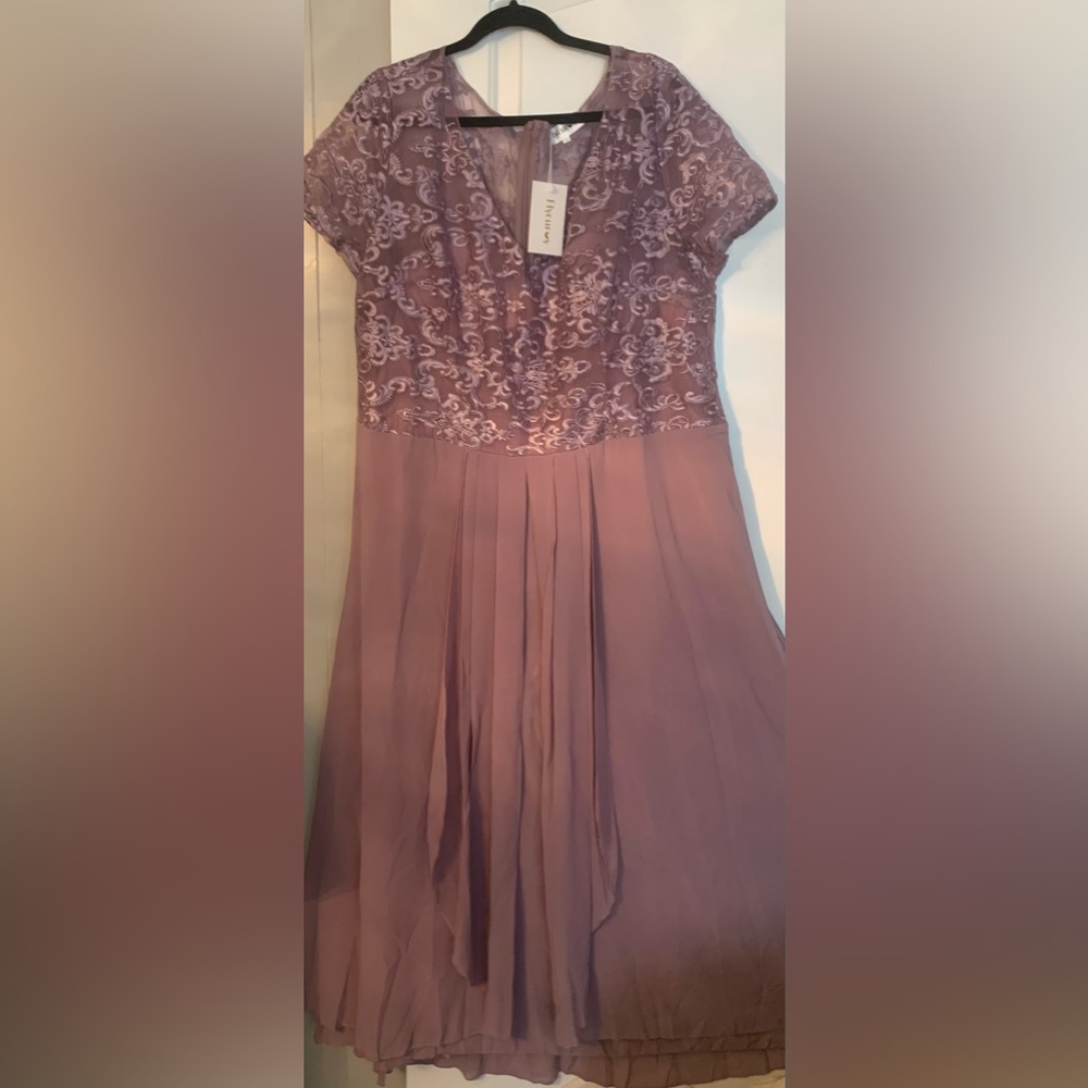 plus-size-v-neck-chiffon-short-sleeve-elegant-maxi-dress XXL - fits like 18